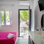 Liana * Mykonos Town