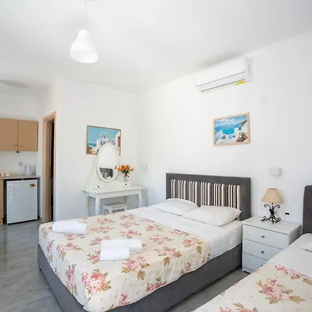 Liana Studios