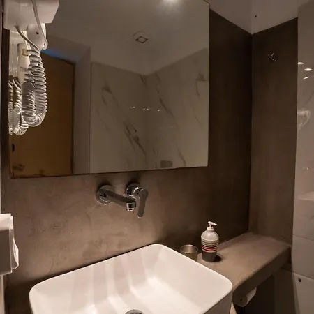 Liana Studios