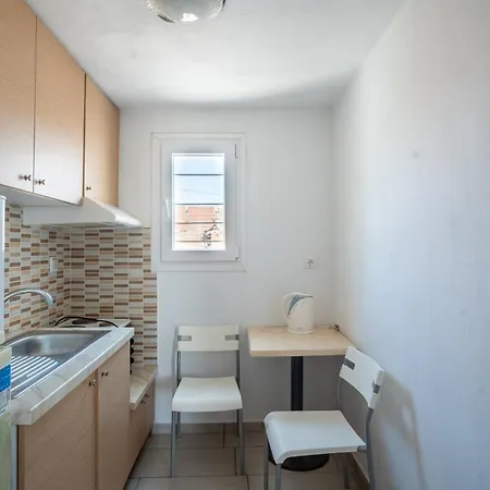 Liana * Mykonos Town